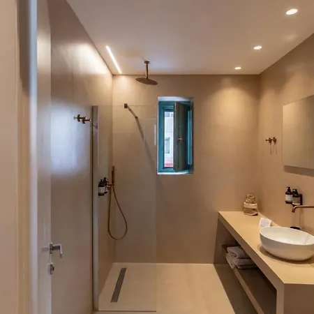 Hotel Symmetria 4*